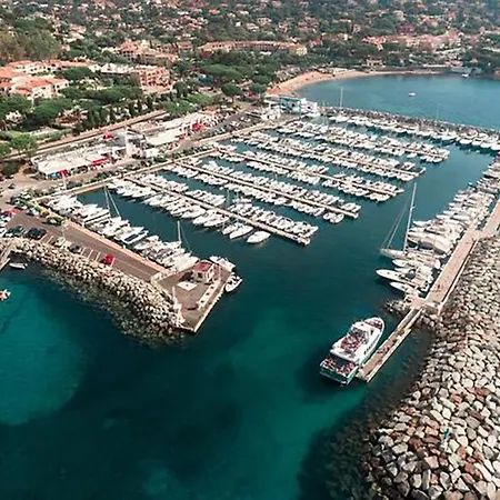 Appart A 100 M Des Plages شقة *
